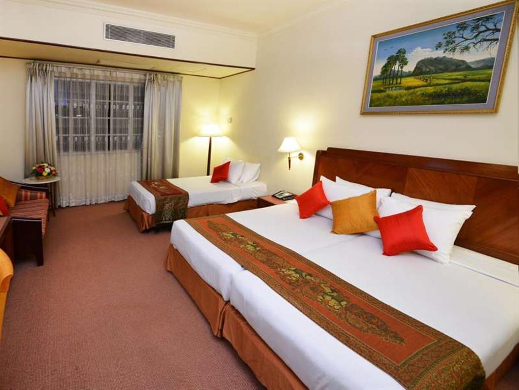 Holiday Villa Hotel City Centre プノンペン エクステリア 写真