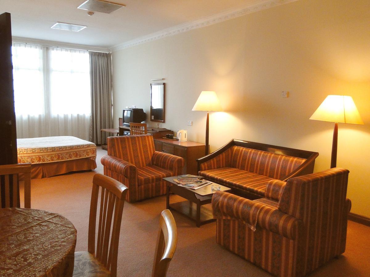 Holiday Villa Hotel City Centre プノンペン エクステリア 写真