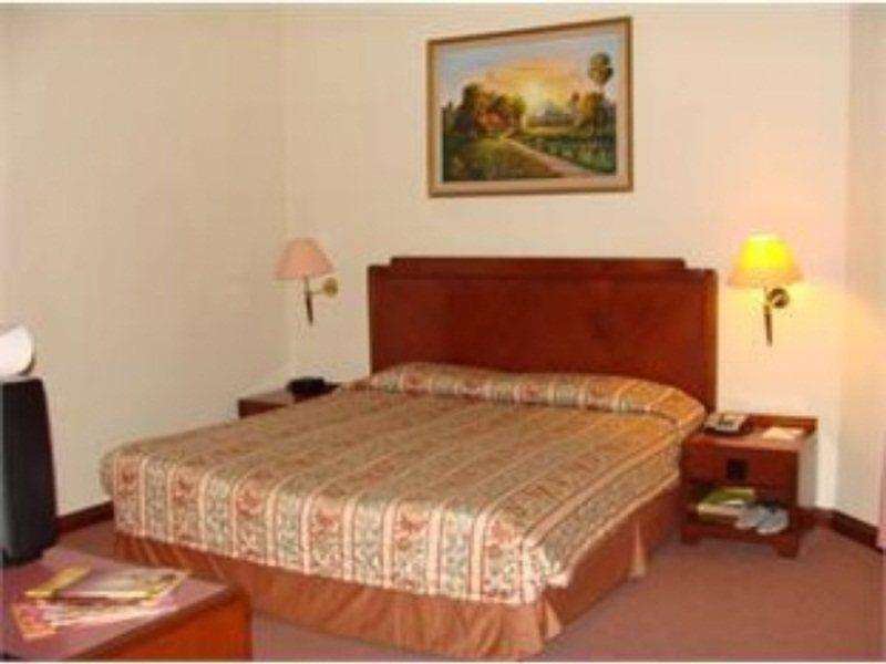 Holiday Villa Hotel City Centre プノンペン エクステリア 写真