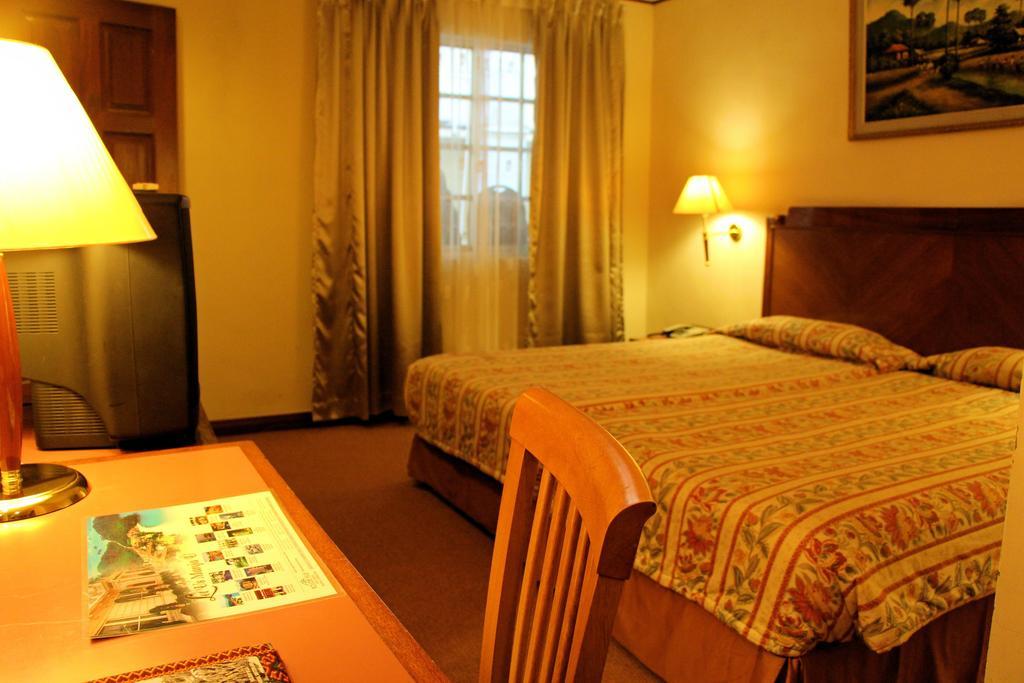 Holiday Villa Hotel City Centre プノンペン エクステリア 写真